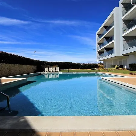 Prestige With Pool By Homing Apartamento *