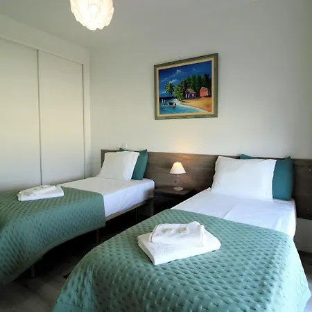 Prestige With Pool By Homing * אלבופיירה