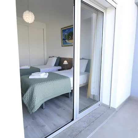 Prestige With Pool By Homing Apartamento *