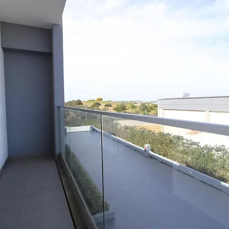 Prestige With Pool By Homing Apartamento