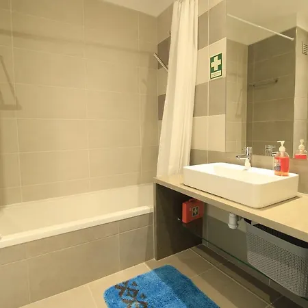 Prestige With Pool By Homing דירה אלבופיירה