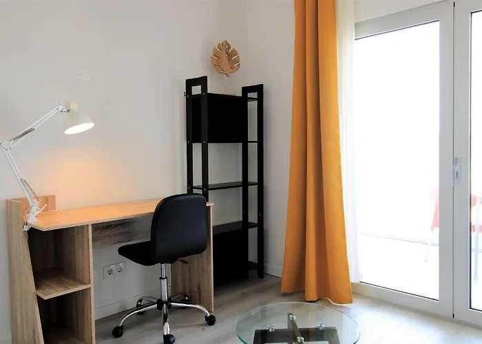 Prestige With Pool By Homing *