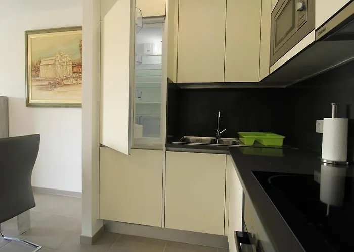 Apartment Prestige With Pool By Homing