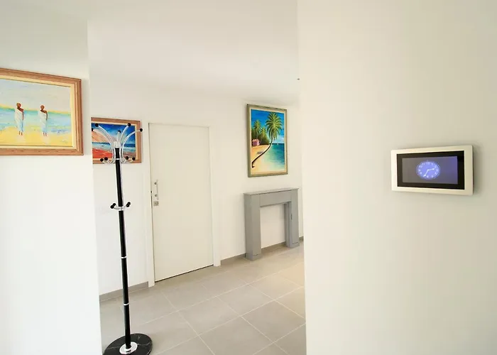 Apartment Prestige With Pool By Homing