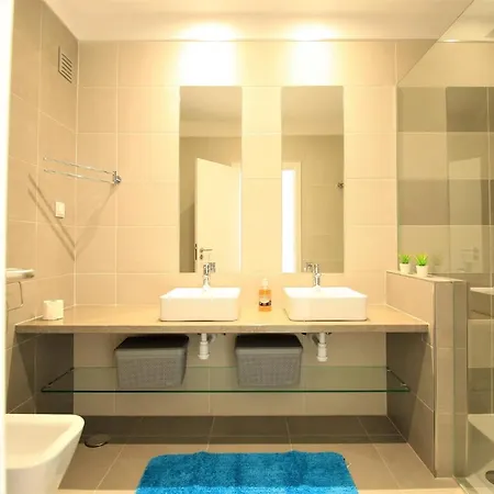 Prestige With Pool By Homing Apartament *